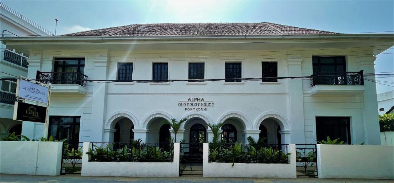 Hotel Alpha Old Court House Kochi Esterno foto