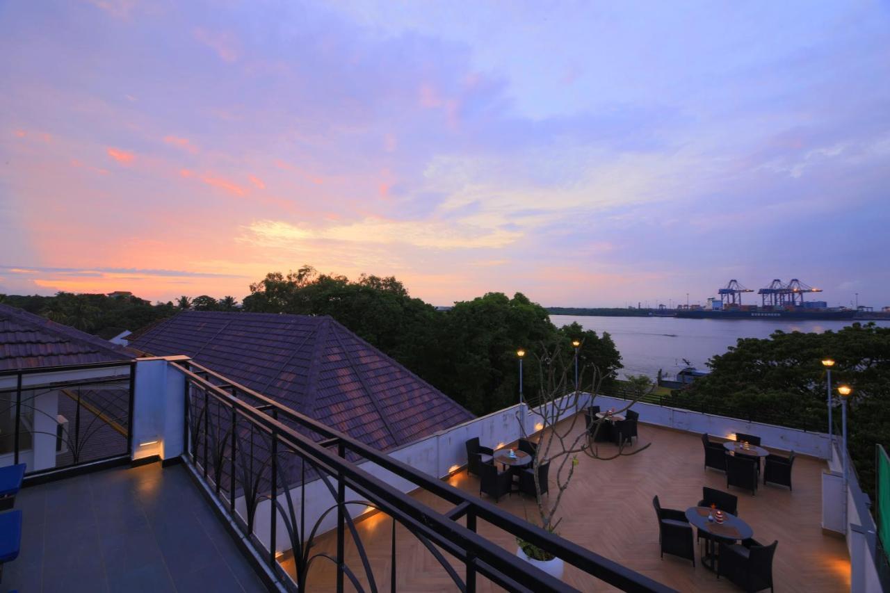 Hotel Alpha Old Court House Kochi Esterno foto