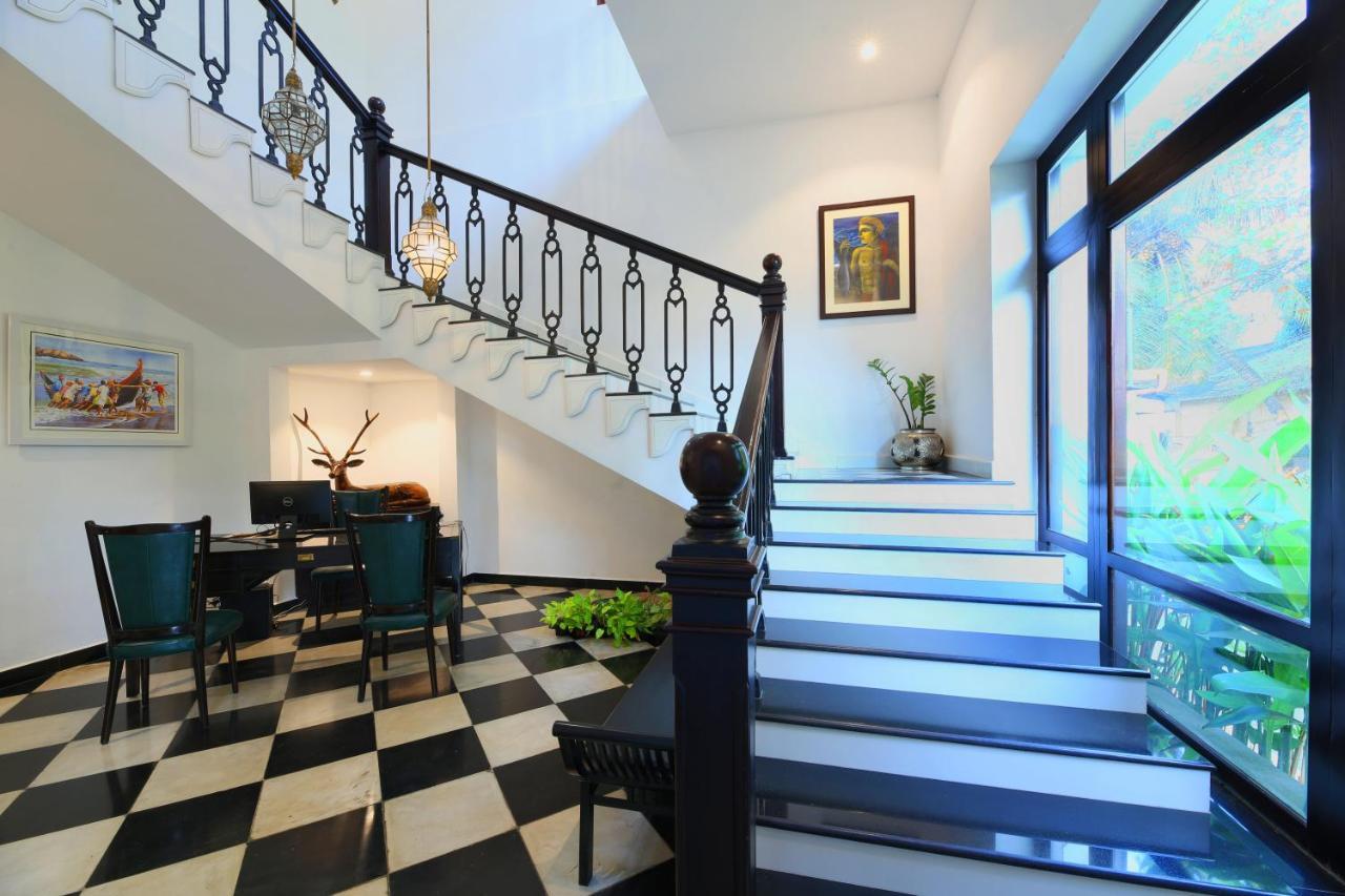 Hotel Alpha Old Court House Kochi Esterno foto