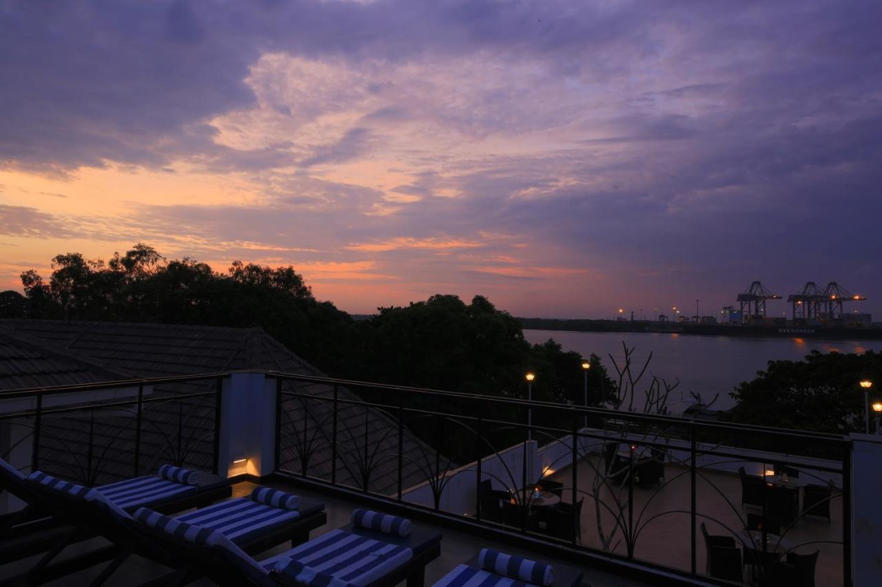 Hotel Alpha Old Court House Kochi Esterno foto