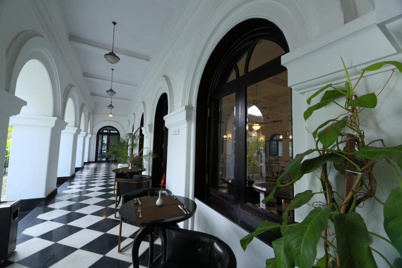 Hotel Alpha Old Court House Kochi Esterno foto