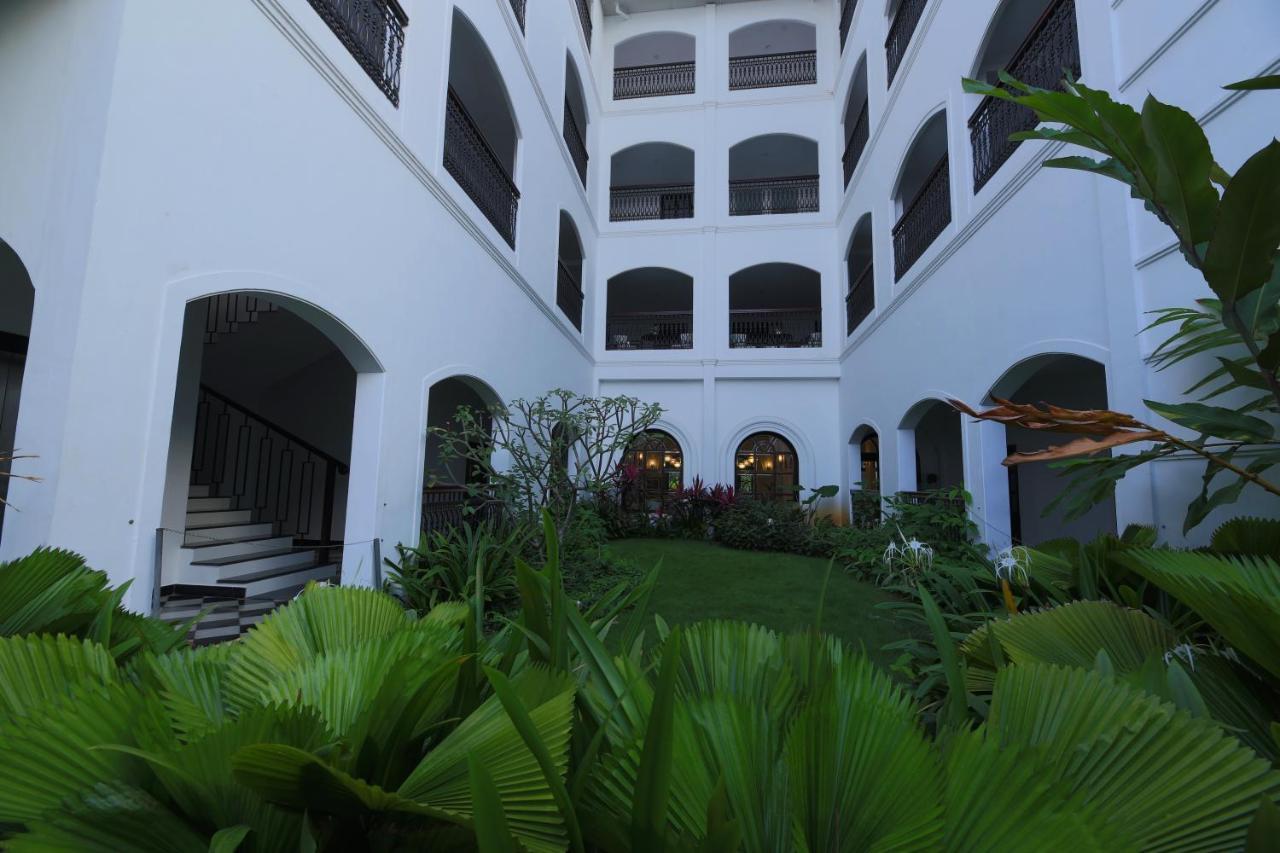 Hotel Alpha Old Court House Kochi Esterno foto