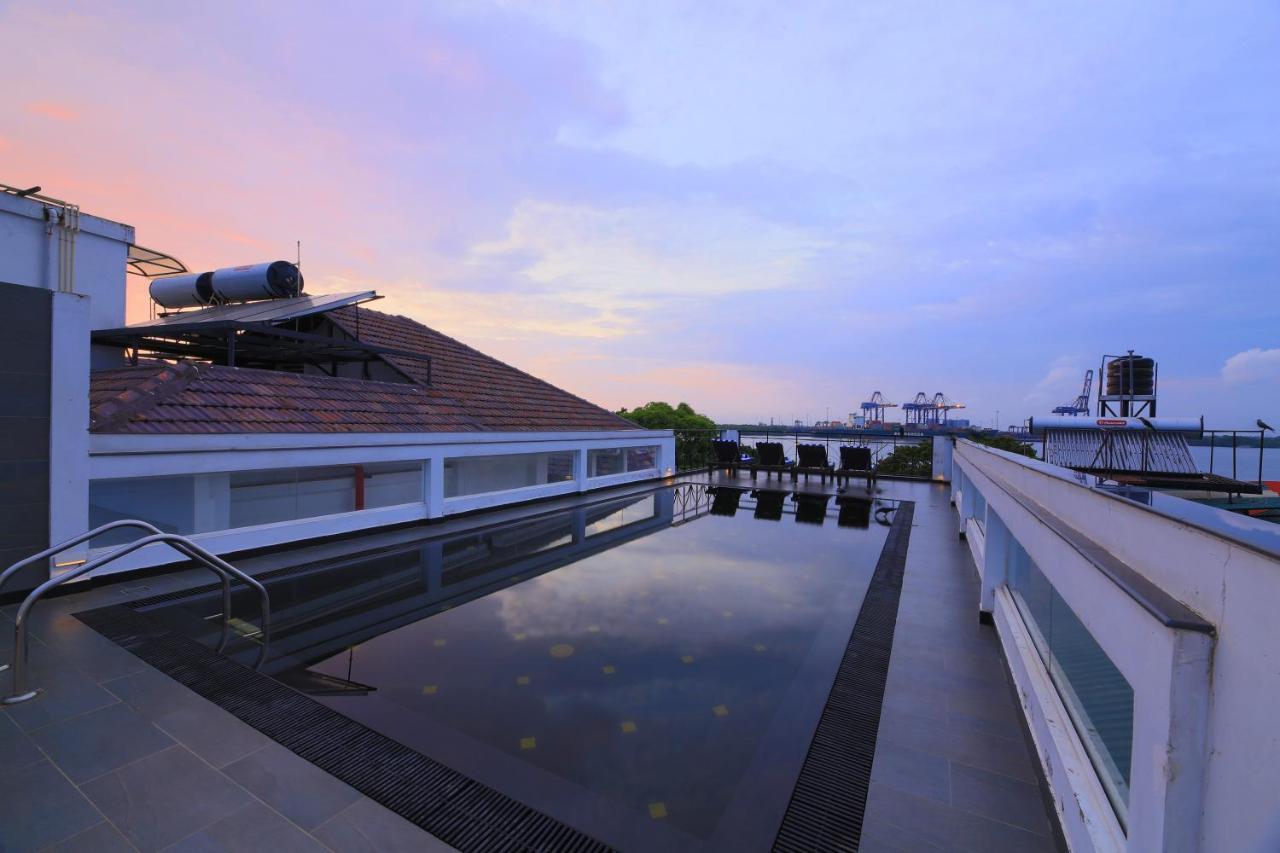 Hotel Alpha Old Court House Kochi Esterno foto