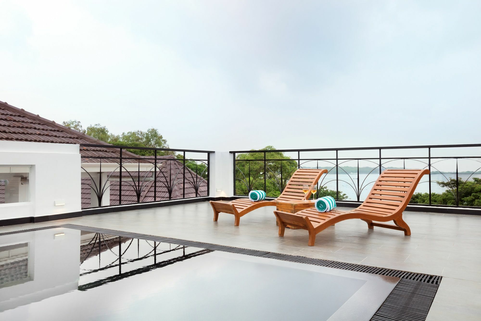 Hotel Alpha Old Court House Kochi Esterno foto